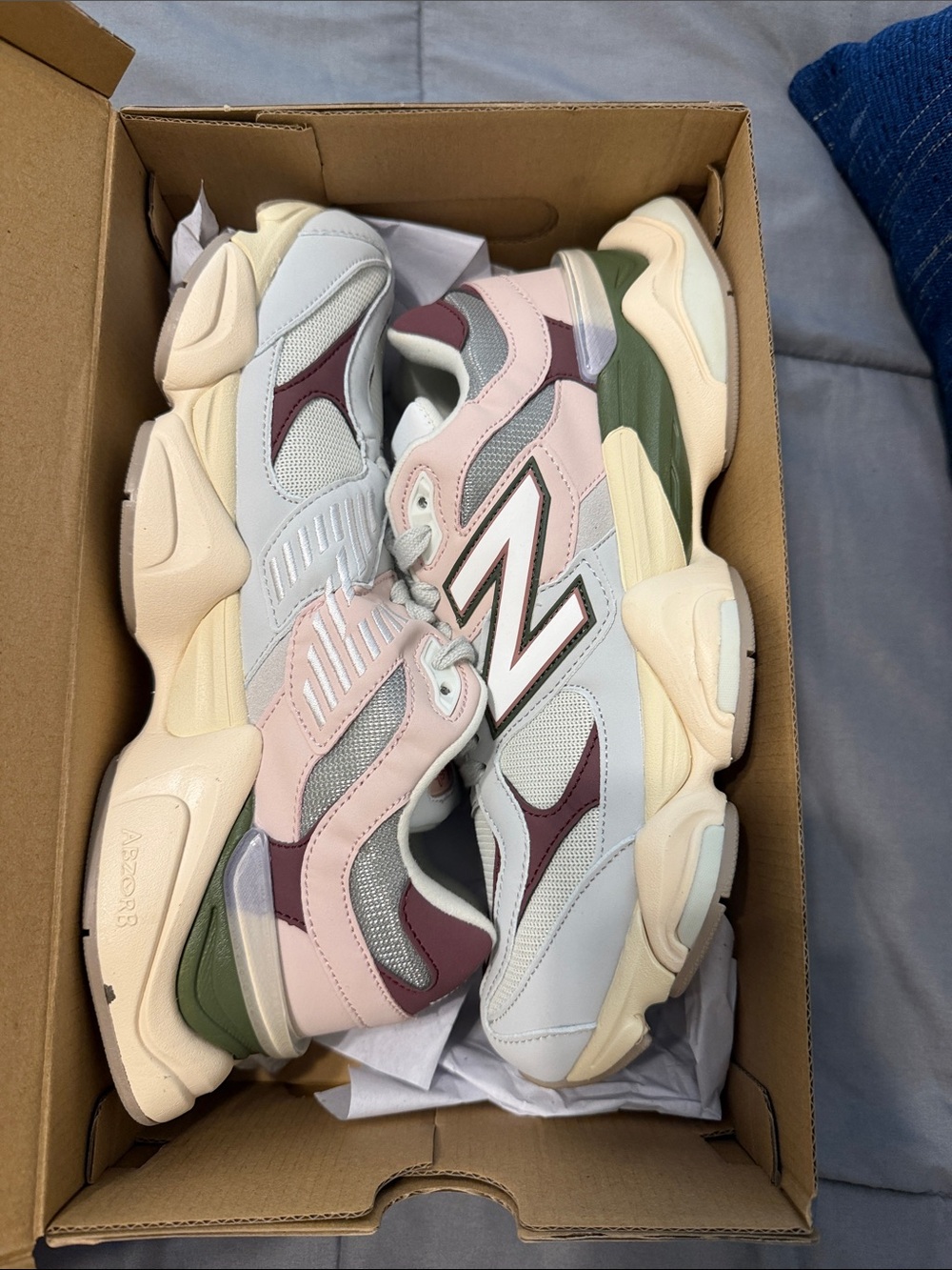 New Balance Women's Pink, Cream & Gray Chunky Sneaker